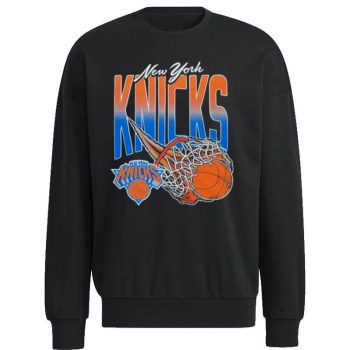 New York Knicks On Fire nba Unisex Sweatshirt