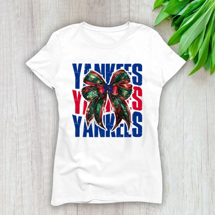 New York Yankees Merry Christmas MLB Gift For Fan Christmas Funny Unisex Sweatshirt TAS23253